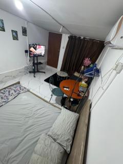 Js lodge studio type for 4 pax with tv kitchen and toilet - 1