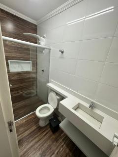 Casa com piscina natural com jacuzzi e área de lazer - Caraguatatuba - 1
