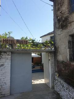 Guesthouse Rusto - Gjirokastër - 3