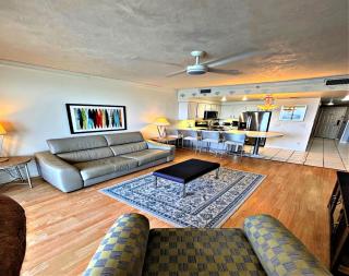 Vacation in Comfort and luxury - 1 BR Direct Oceanfront Wyndham Ocean Walk 1505 - Daytona Beach - 3