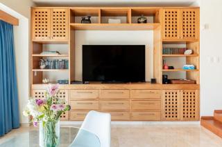 6bedroom Beachfront Villa in Beautiful Cancun - 2