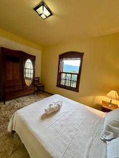 Casa Rústica Pet Friendly com vista para Serra de São José - garagem para 3 carros - Tiradentes - 2
