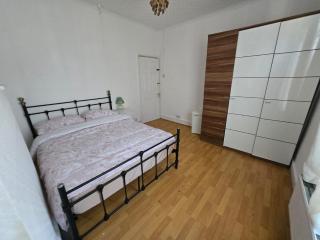 Private Bedrooms at SNL Homes - Birmingham - 0
