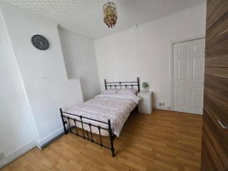 Private Bedrooms at SNL Homes - 7