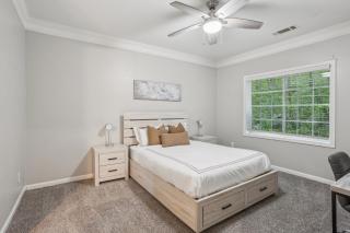 Crest At East Cobb 1826b I Spacious 2bd 2bt - Marietta - 0