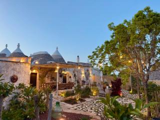 Historic Trullo with Private Jacuzzi and Sauna - Martina Franca - 0