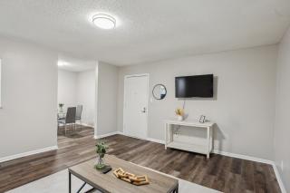 Crest at East Cobb 1830G I Spacious 2Bd 2Bt - 4