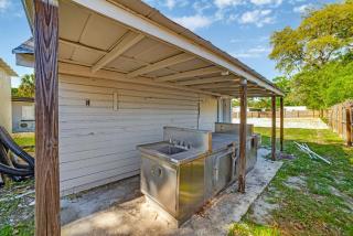 Fishing-Friendly Getaway - Big Groups - Firepit, BBQ, Parking - Homosassa - 7