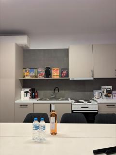 Rock n Roll apartment, downtown - Tessalónica - 5