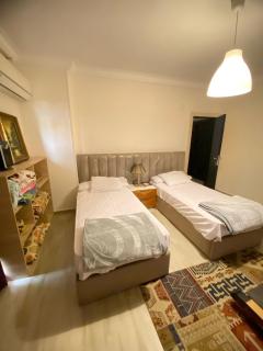 Luxurious Spacious by Mall of Arabia - Sheikh Zayed - 6