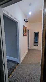 large 4 bedroom - Pembroke Dock - 8