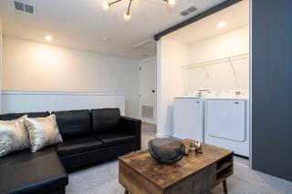 Luxury 3 Bed Home up to 8 guests- The Hub - 3236 TT - 3