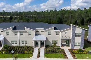 Champions Gate, Pool Home near Disney - 9