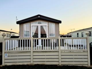 Luxury 3 Bedroom Holiday Home - Margate - 4