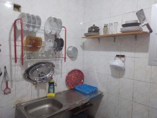Gadou 2BR Apartment - Entire Home with Full Kitchen & Balcony in Port Said Center - Porto Said - 8