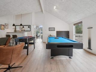 5 star holiday home in Aakirkeby - 3