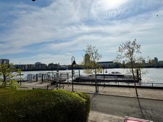 Amazing Riverview 3Bedrooms, 2Bathrooms, Balcony, Parking - Londra - 4