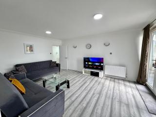 Amazing Riverview 3Bedrooms, 2Bathrooms, Balcony, Parking - Londra - 2