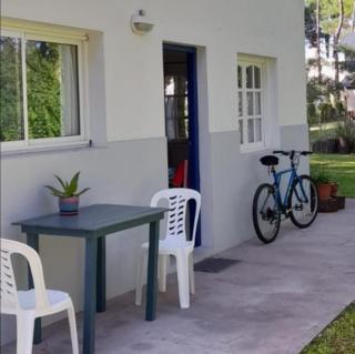Blau Marí -la casa- cerca de UADE - Pinamar - 7