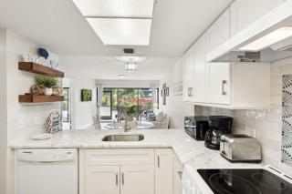 PSR116 End Unit - Renovated Resort Views and Close to the Lobby - Naples - 2