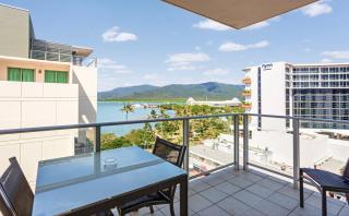 '10-B' Cairns Harbour Apartment - 2BR 2Bth Pool Gym WiFi - Cairns - 9