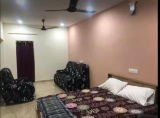 Chinmayi Guesthouse - - 5