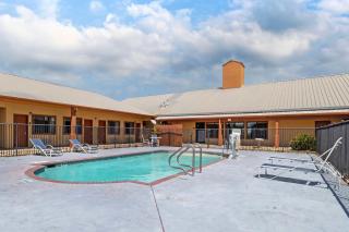 Best Western Hebbronville Inn - 2
