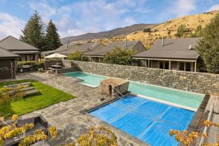 Cardrona Retreat, resort spa & swimming pool! - Cardrona - 9