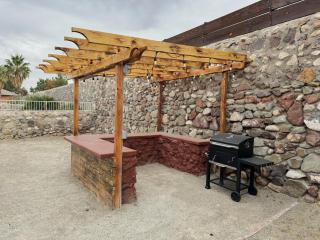 Peaceful West: 4BR Dusk Haven - El Paso - 8