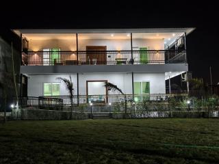 Redfox Riverview Farm - Badarpur - 7