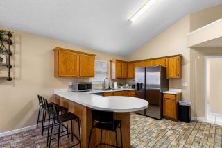Peaceful West: 4BR Dusk Haven - El Paso - 6