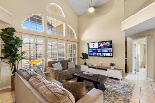 Peaceful West: 4BR Dusk Haven - El Paso - 4