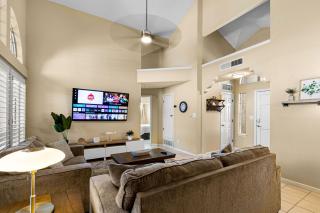 Peaceful West: 4BR Dusk Haven - El Paso - 5