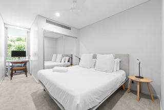 Riverside 2BR Apt with Amazing Rooftop Pool & Parking - Brisbane - 5