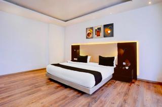 Super Collection O Bombay Exhibition Centre Goregaon - Mumbai - 0