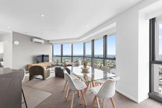 Altitude Suite 2BR - Stunning Views, Pool & Parking - Brisbane - 9