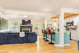 Cozy Retreat Close to Downtown - Charleston - 8