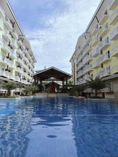 Amani Grand Residences B-112 - - 3