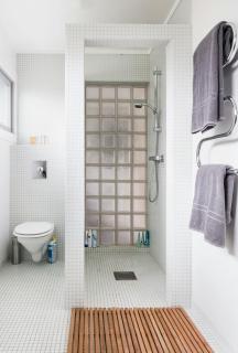 Cozy Home In Larvik With Unique Design Choices - Larvik - 1
