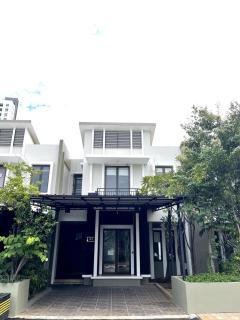 Cosmo Park Town House - 1