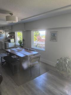 Spacious 3 bedroom 2 living room renovated house - Langley - 6