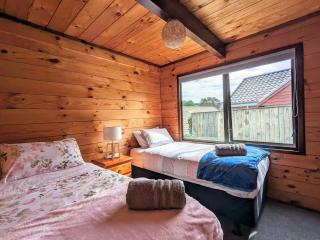 Moncur Villa, cozy and close golf course, self check in - Rotorua - 9