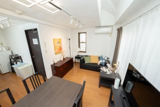 新宿 - Shinjuku 15m, Asakusa Shibuya 30m, 4m to Stn - XS14 - 7