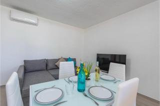 Marco’s Home - Happy Rentals - Cugnana - 1