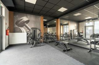 Tasteful Apartment with Parking and Gym by Noclegi Renters - Poznań - 8