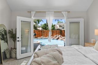 Woodbridge Bungalow - Private Villa Near IAH - Pool - 8