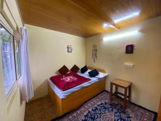Birds Home : Rustic Cabins & Canvas Retreat - 4