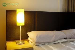 Famous Hotel Melbourne CBD - 3