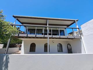 Arbeidsgenot Beach House - Hermanus - 1