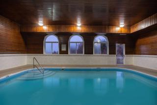 La Quinta Inn & Suites by Wyndham Peru Starved Rock St Park - Peru - 1